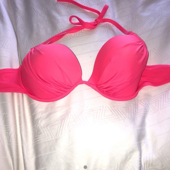 Pink bikini - Picture 2 of 2